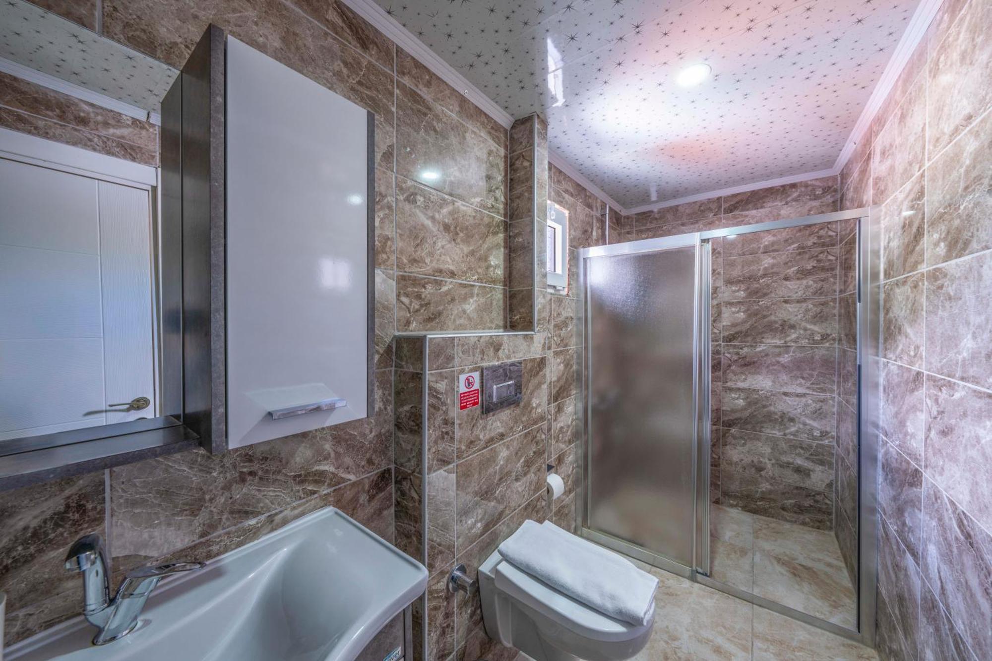 Larex Otel Kaş Luaran gambar