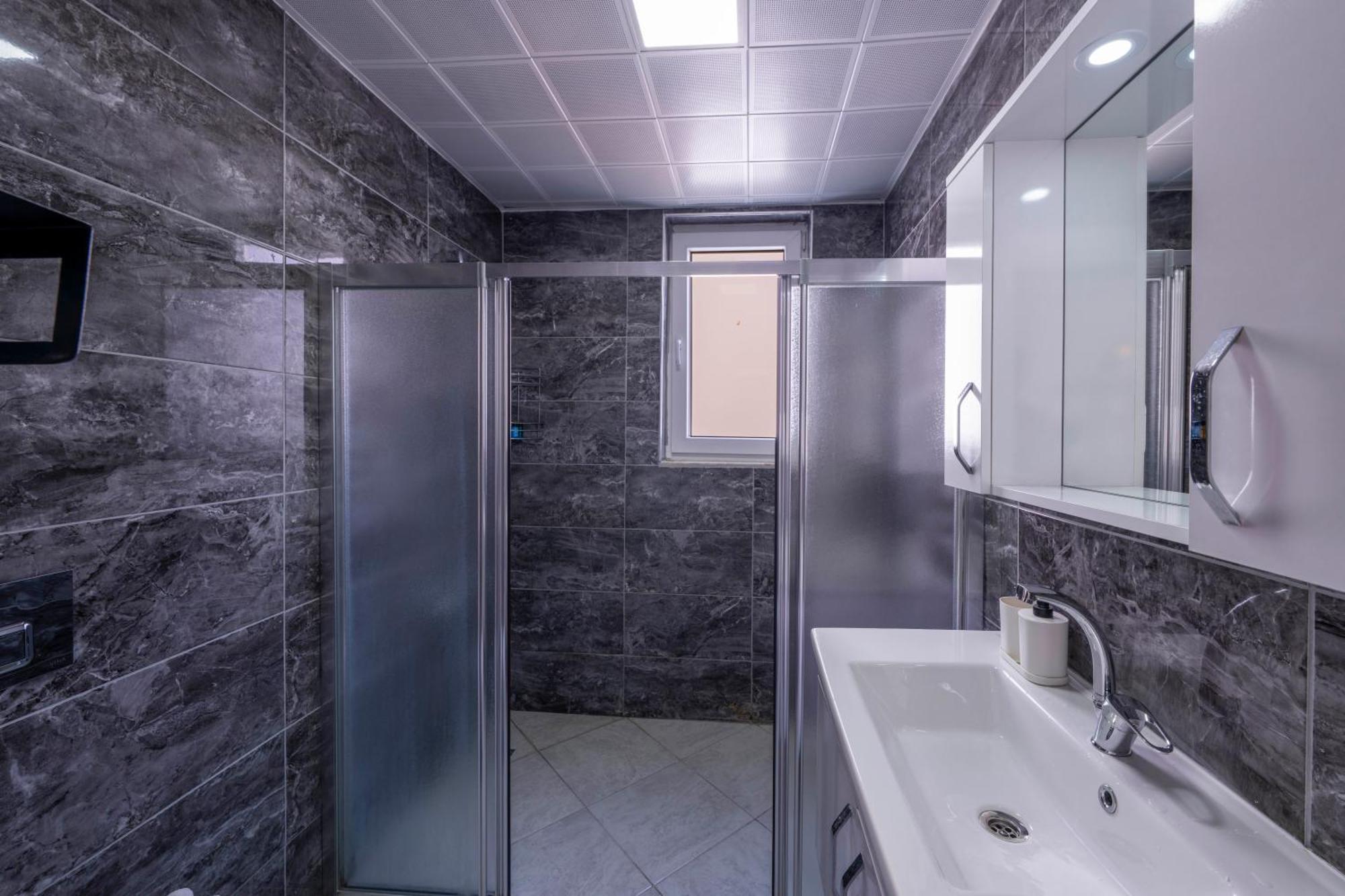 Larex Otel Kaş Luaran gambar